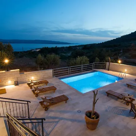Nikola - Big Terrace Apartment *