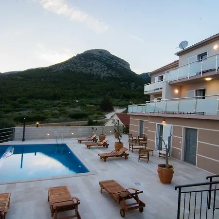 Apartment Nikola - Big Terrace