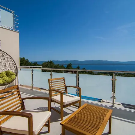 Nikola - Big Terrace Bol